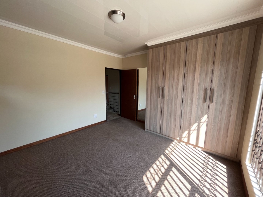 3 Bedroom Property for Sale in Baillie Park North West